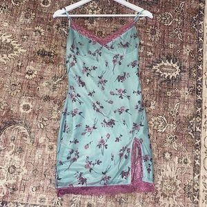 Medium size dress from Motel Rocks